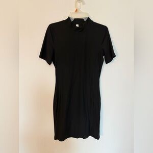 Lululemon ribbed Black Short Sleeve Dress